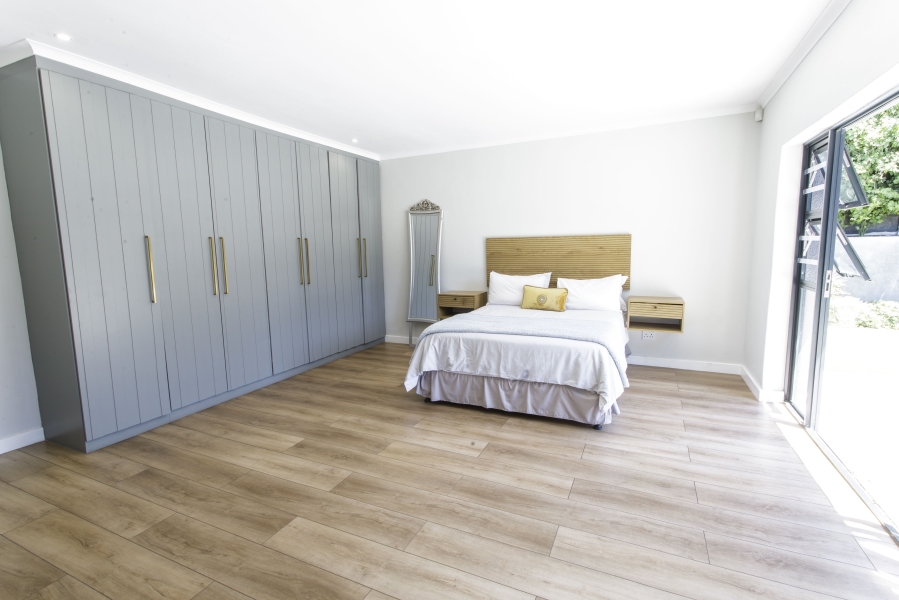 4 Bedroom Property for Sale in Loevenstein Western Cape